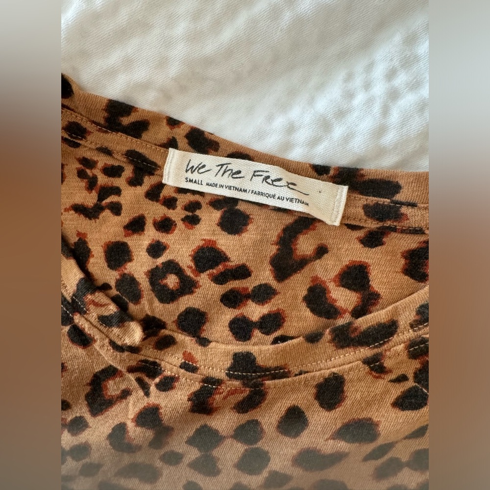 Free People Cheetah Shirt Size Small - Picture 4 of 4